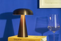 Elegant Como-lampe fra &Tradition