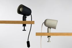 HAY Noc Clip lampe med klemme - koksgrå